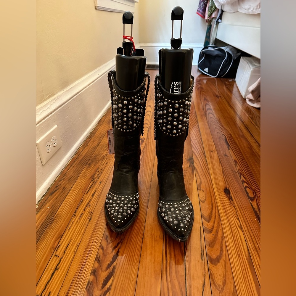Old Gringo boots - size 8.5